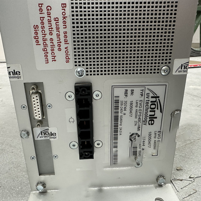 德國Honle UV設備電源維修故障:UV電子電源調光動態響應速度快,從待機到全功率輸出時間只要 8毫秒,無任何系 統震蕩;可以與PLC連接進入人工界面操作,可作出10%的長時間待機,徹底避免系統穩定 時間長,安全性能低等弊端,同時徹底改變了依靠電容來調節燈光的強弱控制方式,且電容的耐壓強度遠遠不夠。PLC安裝接線簡單,操作方便,無須密封安裝在箱體內,可安裝在通風良好的地方,大幅度節省安裝、運輸成本。 德國Honle UV設備電源維修方法: 1、高頻方波技術( 18KHZ方波輸出),比傳統UV變壓器增加20%以上的UV能量輸出,能夠以閃光燈模式工作,降低能耗; 2、軟開關啟動系統,大幅度減低啟動時間(約45秒),延長燈管使用壽命; 3、單片機動態控制技術,使電源轉換效率達到更高,自動找到燈管的工作電壓和電流,自動進行調整燈管的工作參數; 4、高速IGBT以及軟開關技術,響應速度快,從待機到全功率輸出時間只要 8MS; 5、功率調幅技術,輸出功率10%~100%無級可調,長期待機功率僅要10% 6、相位平衡技術,功率因素96%,,無沖擊電流; 德國Honle UV設備電源維修故障:UV電子電源調光動態響應速度快,從待機到全功率輸出時間只要 8毫秒,無任何系 統震蕩;可以與PLC連接進入人工界面操作,可作出10%的長時間待機,徹底避免系統穩定 時間長,安全性能低等弊端,同時徹底改變了依靠電容來調節燈光的強弱控制方式,且電容的耐壓強度遠遠不夠。PLC安裝接線簡單,操作方便,無須密封安裝在箱體內,可安裝在通風良好的地方,大幅度節省安裝、運輸成本。 德國Honle UV設備電源維修方法: 1、高頻方波技術( 18KHZ方波輸出),比傳統UV變壓器增加20%以上的UV能量輸出,能夠以閃光燈模式工作,降低能耗; 2、軟開關啟動系統,大幅度減低啟動時間(約45秒),延長燈管使用壽命; 3、單片機動態控制技術,使電源轉換效率達到更高,自動找到燈管的工作電壓和電流,自動進行調整燈管的工作參數; 4、高速IGBT以及軟開關技術,響應速度快,從待機到全功率輸出時間只要 8MS; 5、功率調幅技術,輸出功率10%~100%無級可調,長期待機功率僅要10% 6、相位平衡技術,功率因素96%,,無沖擊電流;